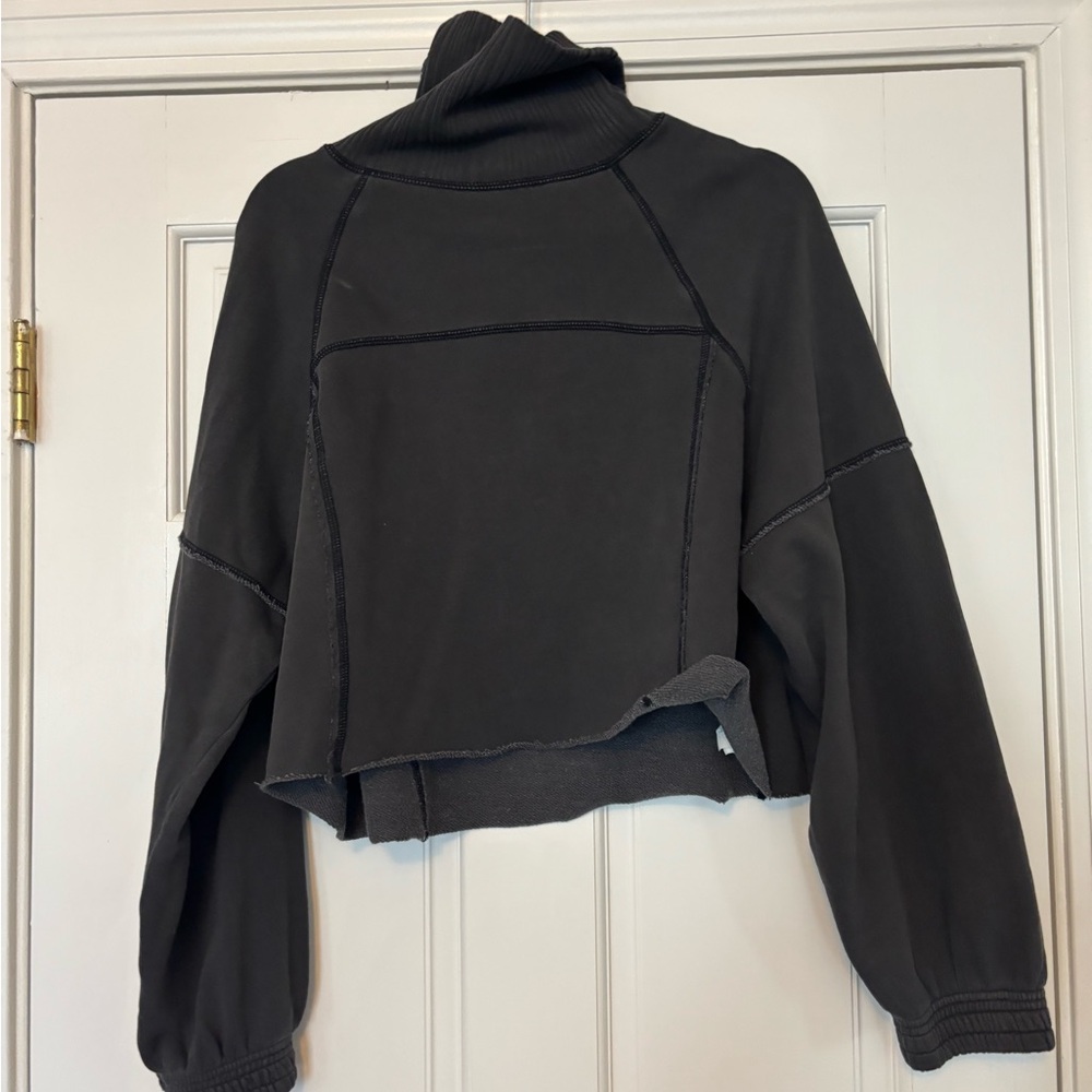 Black Turtleneck Cropped Sweatshirt AERIE